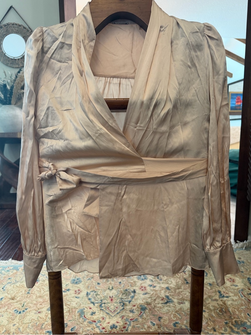 Elie Tahari 100% Silk Blush Wrap Blouse Size M